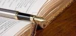 Libro y pluma