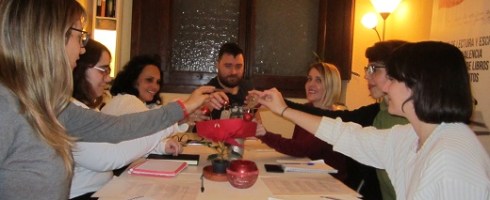 Participantes de los torneos de invierno de los talleres de escritura creativa de LIBRO, VUELA LIBRE en Valencia